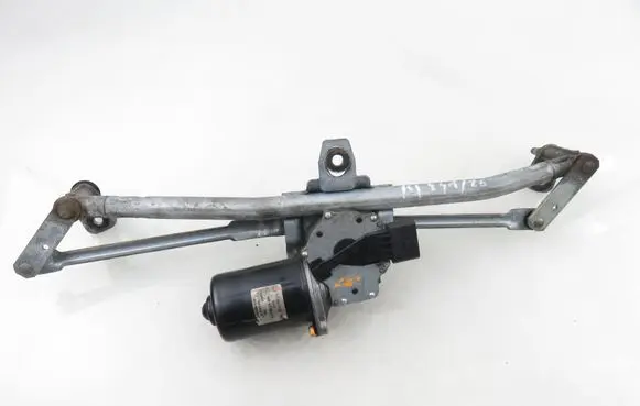 Skoda Octavia Mk1 (1U) Front wiper linkage 1J1955113C