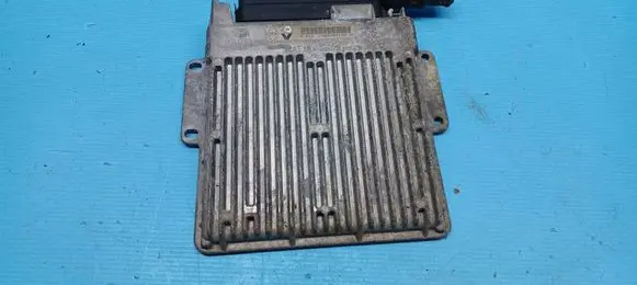 Renault Twingo I Engine control unit/module 7700107196