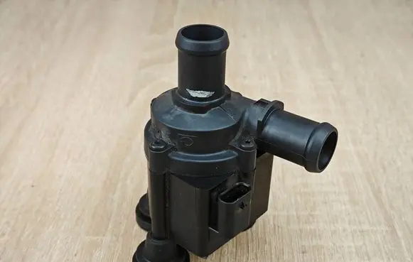 Audi A4 S4 B9 Electric auxiliary coolant/water pump 06H121601N