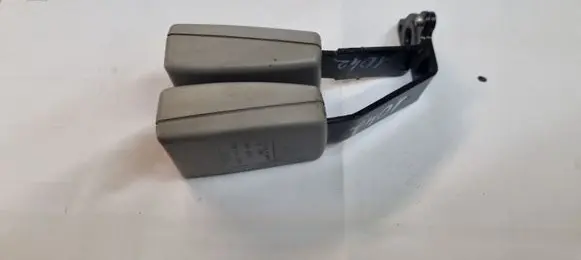 Audi A8 S8 D3 4E Middle seatbelt buckle (rear) 4E0857739A