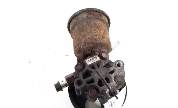 Toyota Yaris Power steering pump 44310-52010