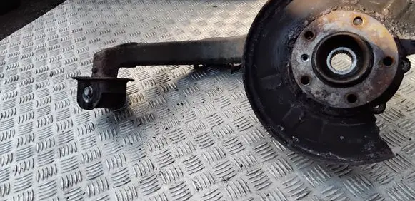 BMW X3 E83 Rear wheel hub