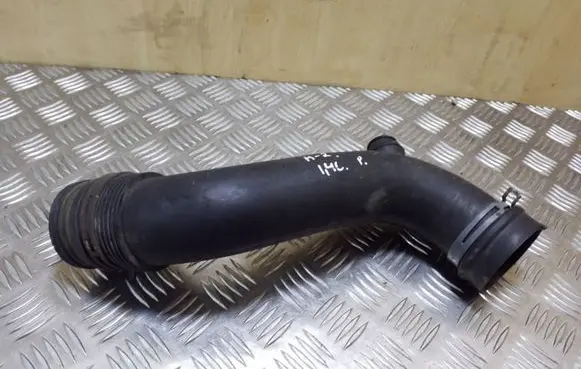 Audi A2 Air intake hose/pipe 8Z0129658E