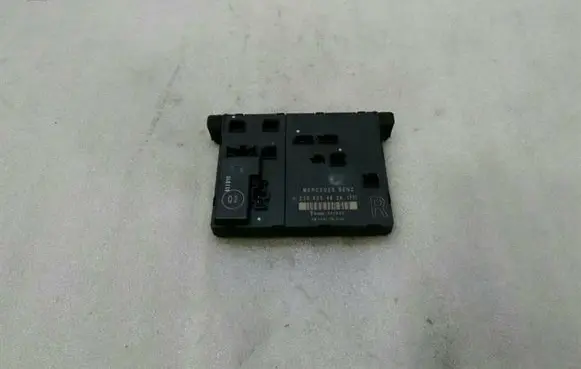 Mercedes-Benz SL R230 Door control unit/module A2308204826