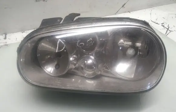 Volkswagen Golf IV Headlight/headlamp