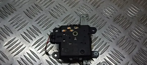 Nissan Almera N16 A/C air flow flap actuator/motor 3G240-30820