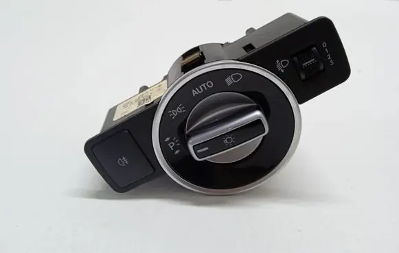 Mercedes-Benz C W204 Light switch A2049053103