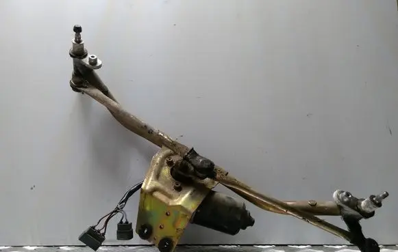 Saab 9000 CS Front wiper linkage 9123662