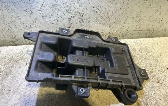 KIA Sportage Battery tray 37150F1500