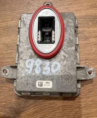 BMW 3 E92 E93 Headlight ballast module Xenon 7255724 10EEG090709 130732926301
