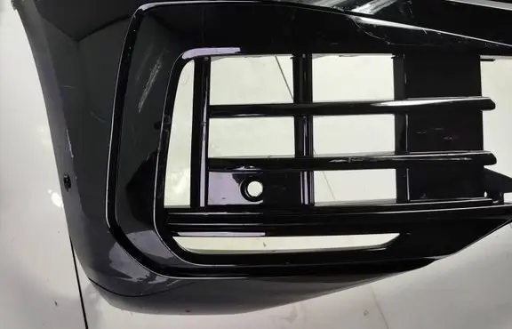 Volkswagen Touareg III Front bumper lower grill 760853666J
