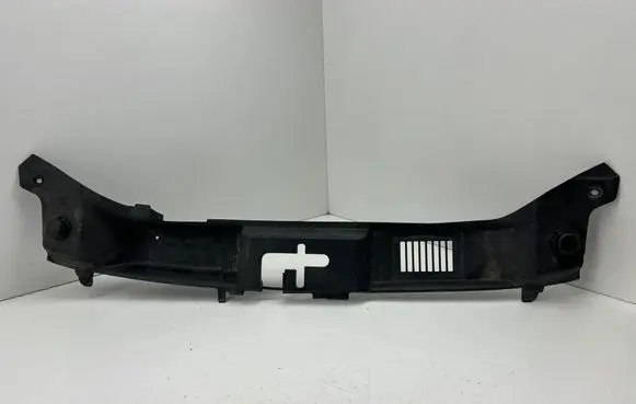 Volvo S40 Radiator trim 30716338 30716339