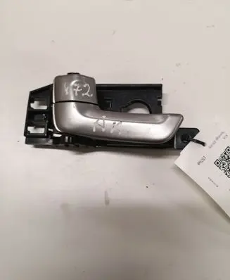 KIA Sportage Front door interior handle 826131F000