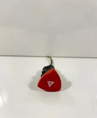 Nissan X-Trail T30 Hazard light switch M0352