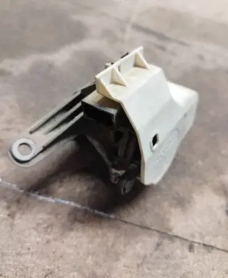 Audi A4 S4 B5 8D Tailgate exterior lock 8D9827573A