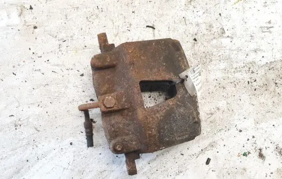 Jeep Grand Cherokee (WK) Front brake caliper