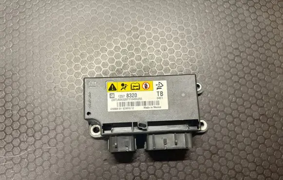 Opel Insignia A Airbag control unit/module 13578320 AS8320T110490255