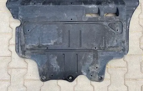 Audi Q3 Engine splash shield/under tray 5QF825236B 5QF825236A 5QF825236C