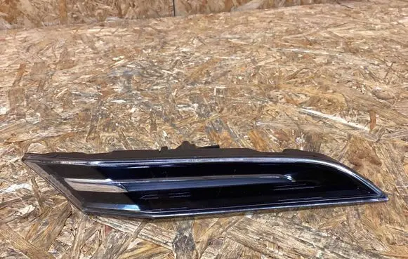 Porsche 992 Front fender indicator light 992953042c