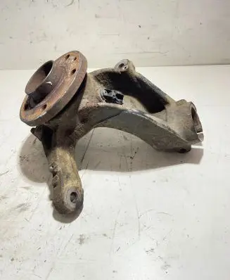Volvo S60 Front wheel hub 6G913K171A