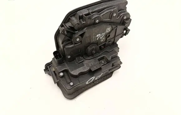 BMW 2 F46 Front door lock 7281934