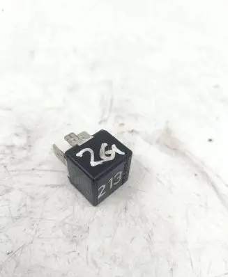 Audi A4 S4 B5 8D Other relay 443951253J