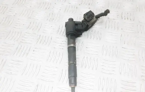 Volvo V40 Fuel injector 31405404 VEA132370010AAB