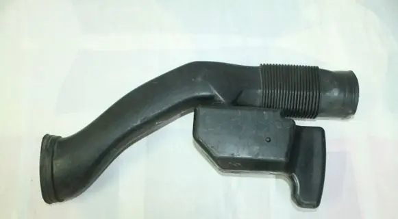Mercedes-Benz S W220 Oil fill pipe a1370900282