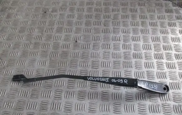 Volvo S80 Windshield/front glass wiper blade 30796035