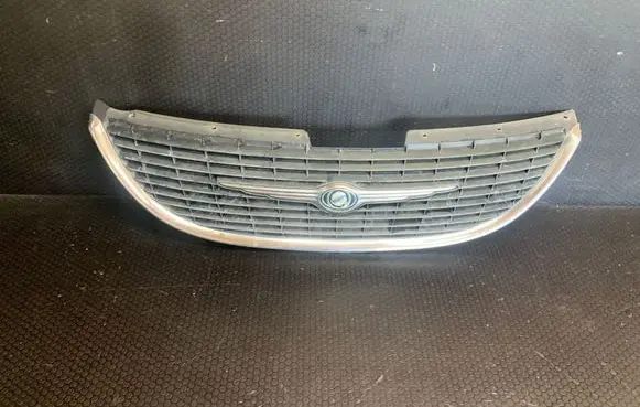 Chrysler Grand Voyager IV Front grill 4857522AA 5043