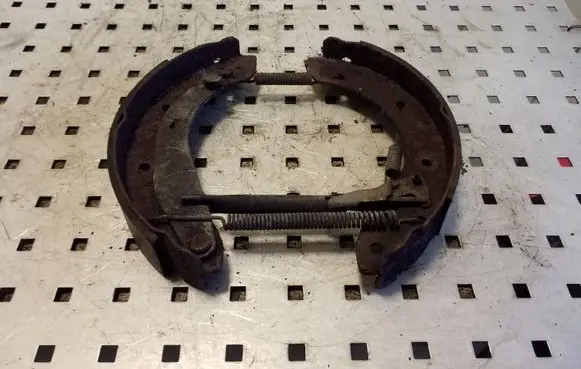 Renault Espace III Brake pads (rear) 