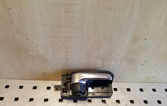 Toyota Avensis T250 Front door interior handle 50594A1