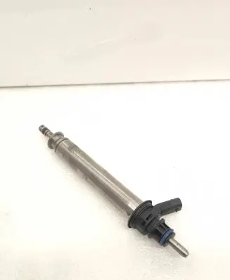 Mercedes-Benz GLS X166 Fuel injector A2560700187 0261500397