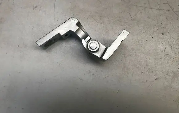Volkswagen Touran II Rear door upper hinge 1T0833401B