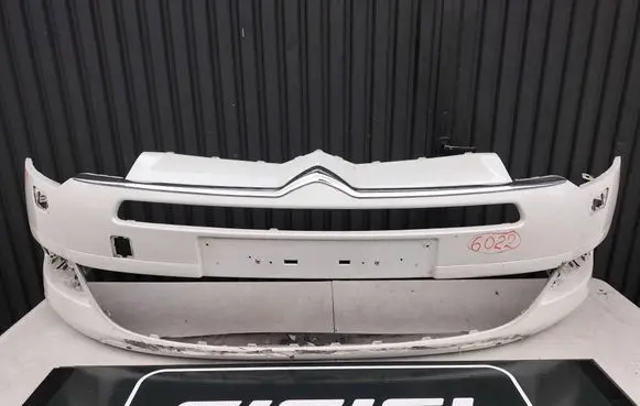 Citroen C5 Front bumper 9681052477