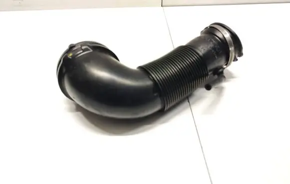 Audi Q5 SQ5 Air intake duct part 06L129629B