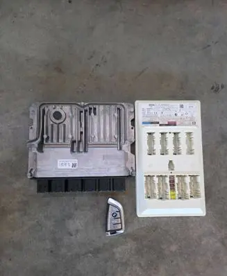 BMW 2 F44 Engine ECU kit and lock set 5A2D544 5A24334