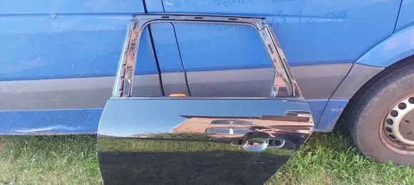 Audi A4 S4 B9 8W Rear door