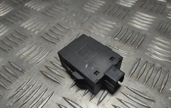 Ford Focus C-MAX Seat heating switch 3M5T19K314AC D3L0A