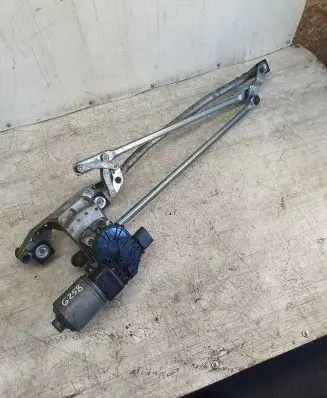 Ford Focus C-MAX Front wiper linkage and motor 3M5117508AA 0390241724 3397020600