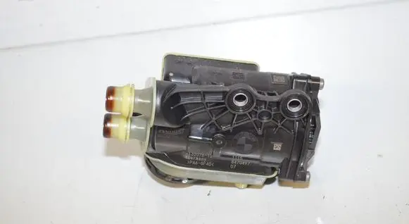 BMW 2 Active Tourer U06 Oil breather separator 8470497 11158470497
