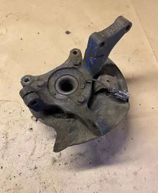 Chevrolet Epica Front wheel hub spindle knuckle