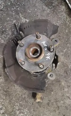 Toyota Auris 150 Front wheel hub