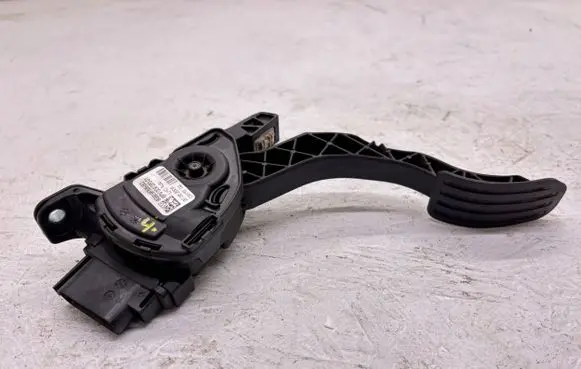 Volvo S80 Accelerator throttle pedal 6G929F836BD 6PV00922001