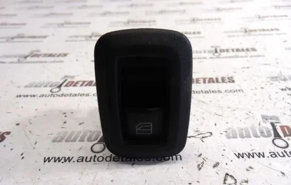 Mercedes-Benz B W245 Electric window control switch A2518200510
