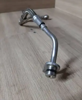 BMW M5 F90 Oil fill pipe 7934654 11427934654
