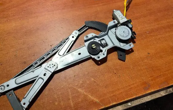 Hyundai Matrix Front door window regulator with motor 9881017100