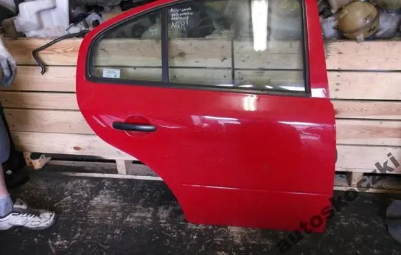Skoda Octavia Mk1 (1U) Rear door