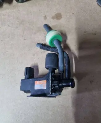 Toyota Avensis T250 Turbo solenoid valve 2581927050