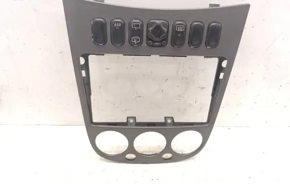 Mercedes-Benz A W168 Wing mirror switch 1688203610 33010901